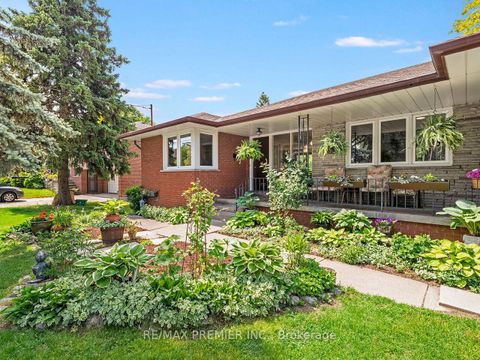 Photo 1 at 41 Florida Crescent, Humbermede, Toronto