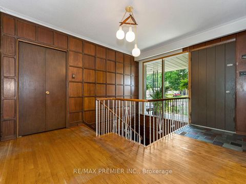 Photo 3 at 41 Florida Crescent, Humbermede, Toronto