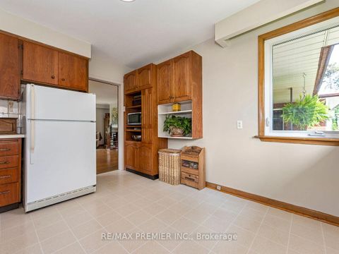 Photo 11 at 41 Florida Crescent, Humbermede, Toronto