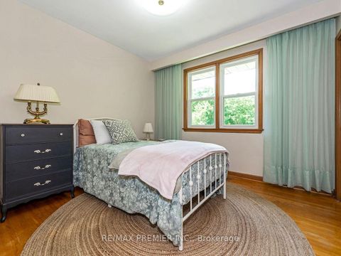 Photo 12 at 41 Florida Crescent, Humbermede, Toronto