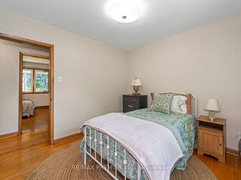 Photo 14 at 41 Florida Crescent, Humbermede, Toronto