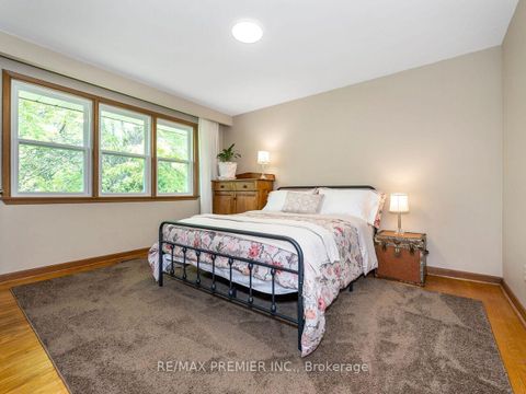 Photo 17 at 41 Florida Crescent, Humbermede, Toronto