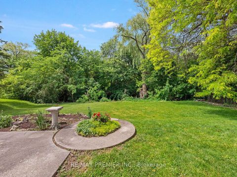 Photo 33 at 41 Florida Crescent, Humbermede, Toronto