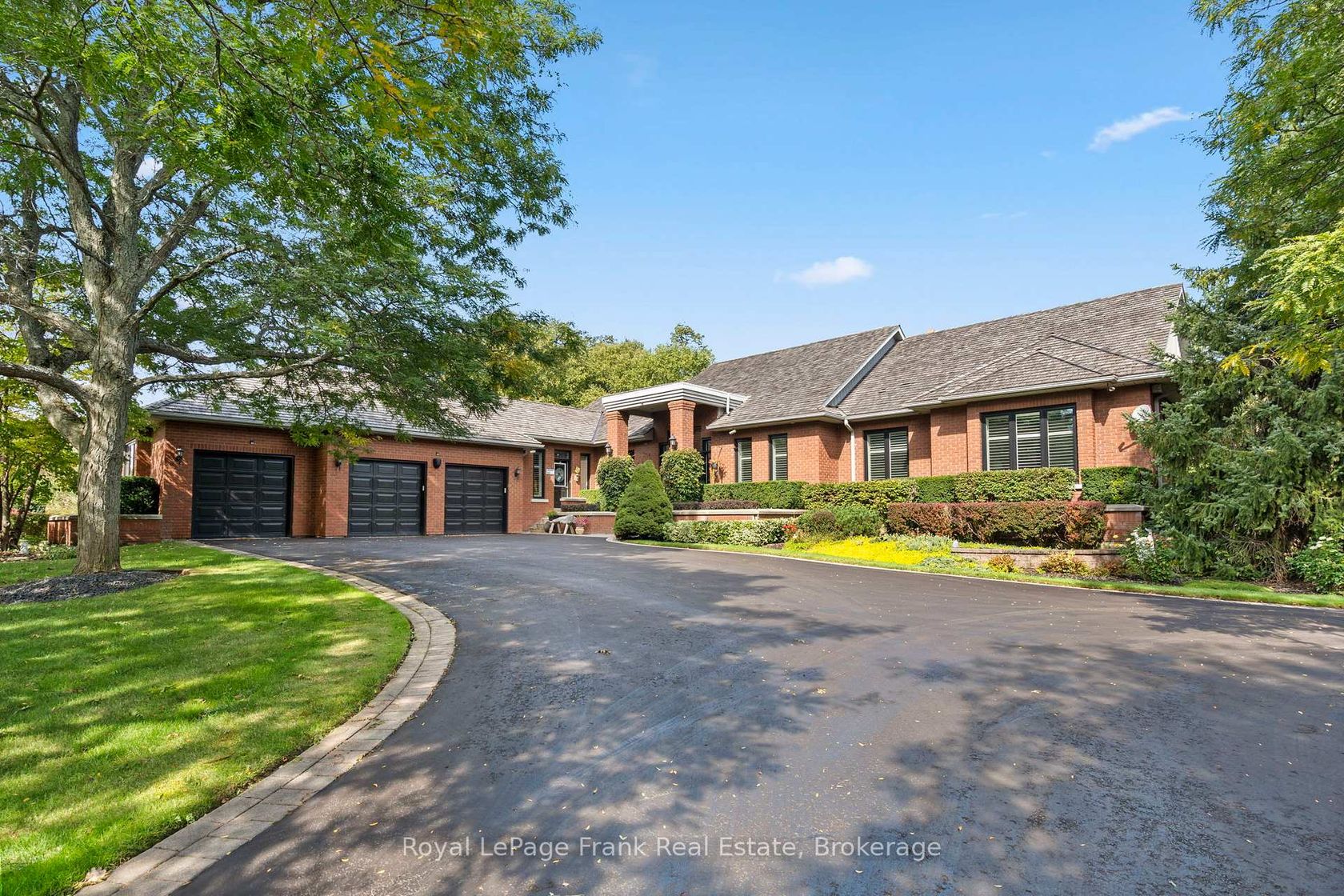 8 Buggey Lane, Northeast Ajax, Ajax 