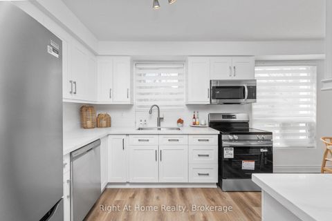 Photo 5 at 3 - 1400 Mary Street N, Samac, Oshawa