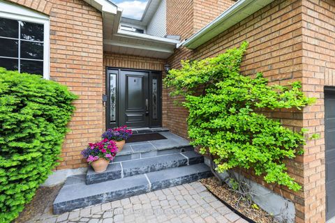 Photo 2 at 274 Kirby Crescent, Glenway Estates, Newmarket