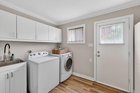 Photo 18 at 274 Kirby Crescent, Glenway Estates, Newmarket