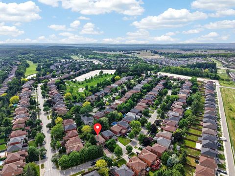 Photo 36 at 274 Kirby Crescent, Glenway Estates, Newmarket