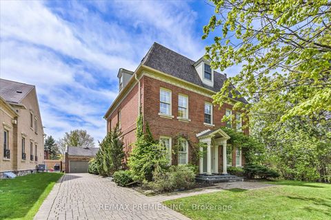 Photo 1 at 25 Highgrove Crescent, Mill Pond, Richmond Hill