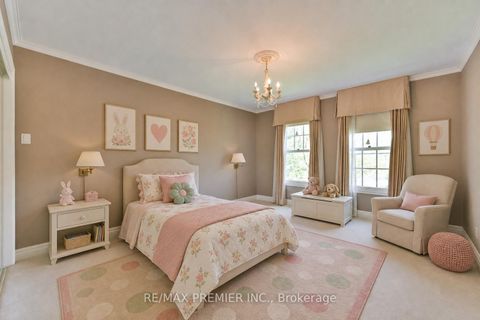 Photo 23 at 25 Highgrove Crescent, Mill Pond, Richmond Hill