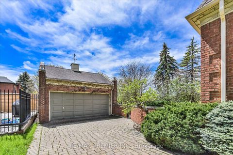 Photo 36 at 25 Highgrove Crescent, Mill Pond, Richmond Hill