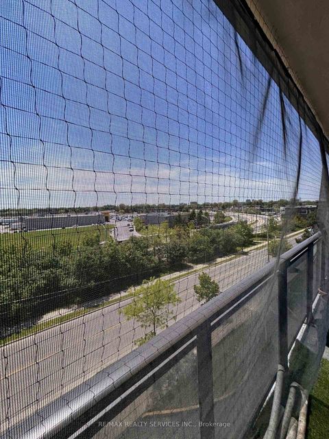 Photo 3 at 501 - 60 Stevenson Road, Jamestown, Toronto