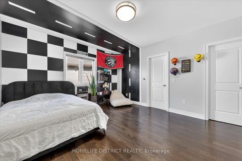 Photo 33 at 210 Cannes Avenue, Vellore Village, Vaughan
