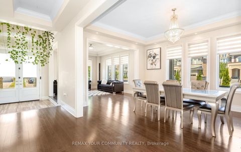 Photo 2 at 86 Torgan Trail, Kleinburg, Vaughan
