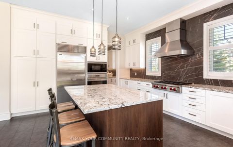 Photo 14 at 86 Torgan Trail, Kleinburg, Vaughan