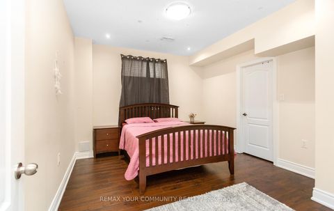 Photo 41 at 86 Torgan Trail, Kleinburg, Vaughan