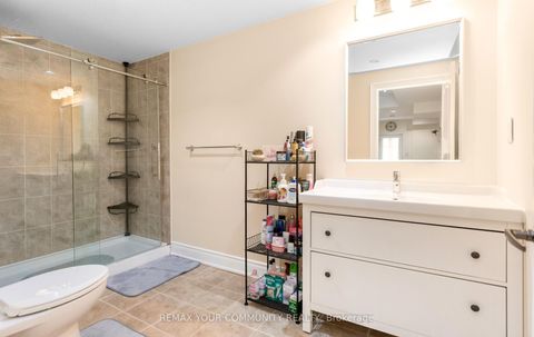 Photo 42 at 86 Torgan Trail, Kleinburg, Vaughan