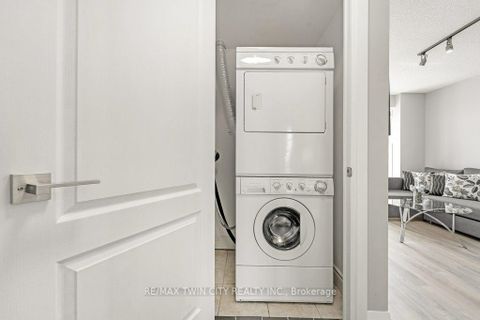 Photo 14 at 701 - 1103 Leslie Street, Don Mills, Toronto