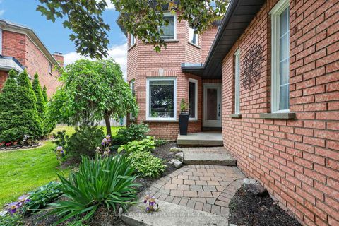 Photo 3 at 539 Veale Place, College Manor, Newmarket