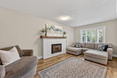 Photo 9 at 539 Veale Place, College Manor, Newmarket