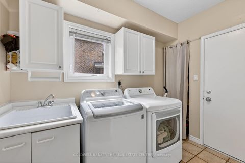 Photo 17 at 539 Veale Place, College Manor, Newmarket