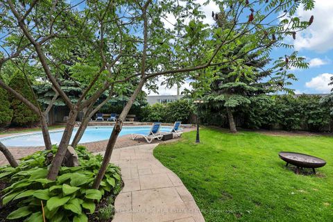 Photo 36 at 539 Veale Place, College Manor, Newmarket
