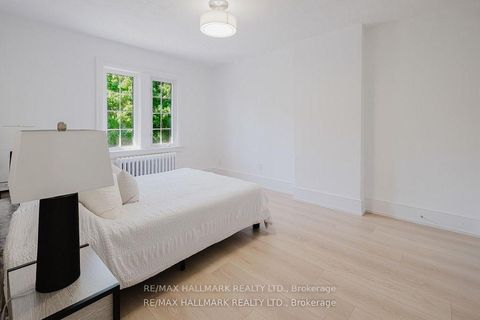 Photo 11 at 18 Glen Stewart Avenue, The Beaches, Toronto