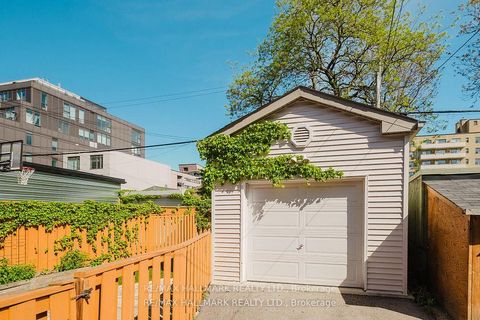 Photo 22 at 18 Glen Stewart Avenue, The Beaches, Toronto