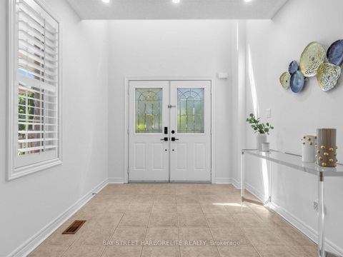Photo 2 at 81 Laurendale Avenue, Keswick South, Georgina