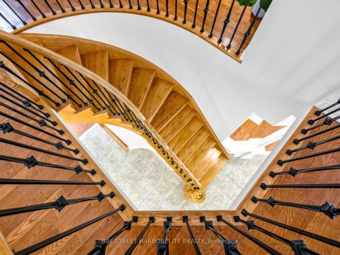 Photo 15 at 81 Laurendale Avenue, Keswick South, Georgina