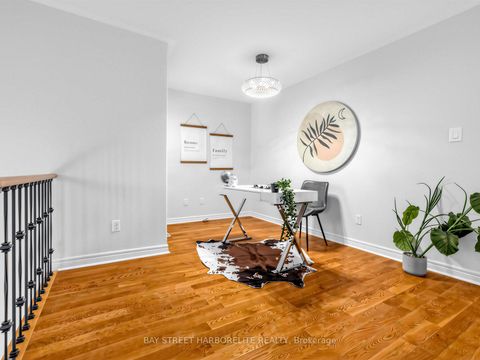 Photo 18 at 81 Laurendale Avenue, Keswick South, Georgina