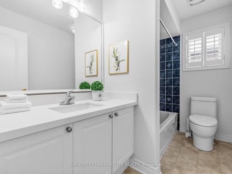 Photo 23 at 81 Laurendale Avenue, Keswick South, Georgina