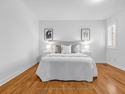 Photo 24 at 81 Laurendale Avenue, Keswick South, Georgina
