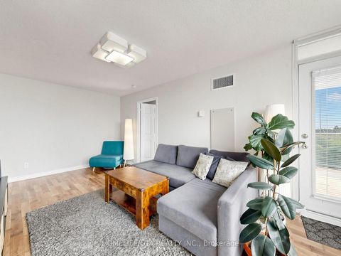 Photo 9 at 2003 - 88 Grangeway Avenue, Woburn, Toronto