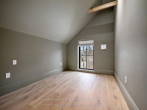 Photo 20 at 239 Borden Street, University, Toronto