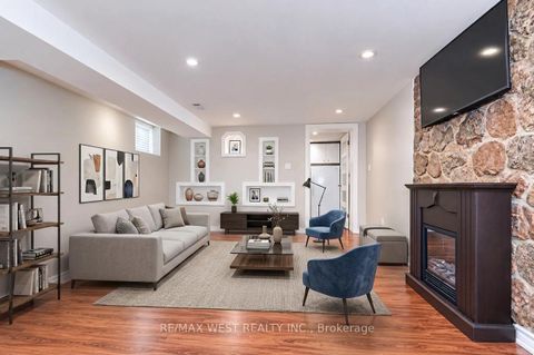 Photo 6 at 31 Woodmount Avenue, Danforth, Toronto