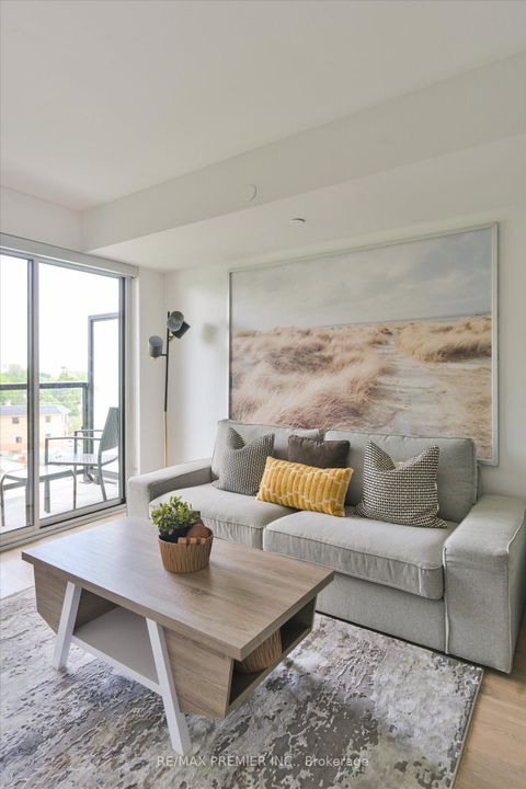 Photo 10 at 504 - 1401 O'Connor Drive, Parkview, Toronto