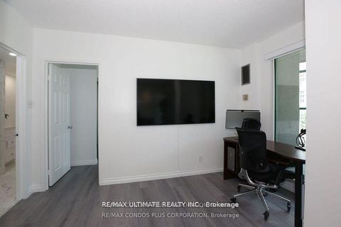 Photo 6 at 601 - 77 Harbour Square, Waterfront Communities C1, Toronto