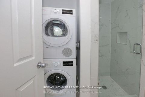 Photo 10 at 601 - 77 Harbour Square, Waterfront Communities C1, Toronto