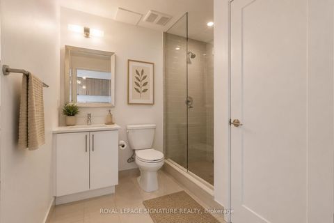 Photo 17 at 1807E - 576 Front Street, Waterfront Communities C1, Toronto