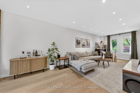 Photo 5 at 48 Ridware Crescent, Highland Creek, Toronto