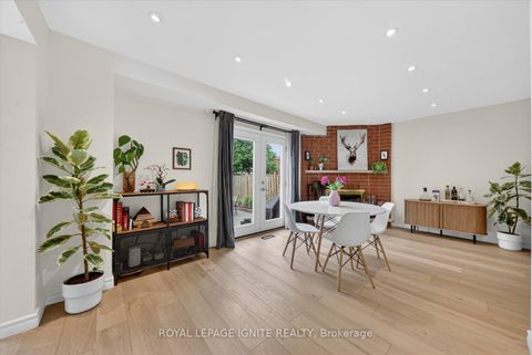 Photo 7 at 48 Ridware Crescent, Highland Creek, Toronto