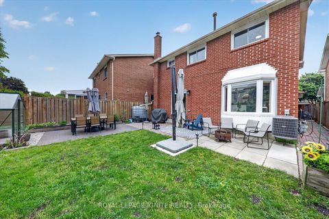 Photo 35 at 48 Ridware Crescent, Highland Creek, Toronto