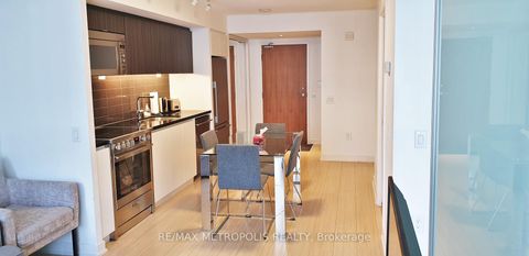 Photo 2 at 516 - 85 Queens Wharf Road, Waterfront Communities C1, Toronto