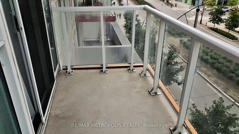 Photo 13 at 516 - 85 Queens Wharf Road, Waterfront Communities C1, Toronto