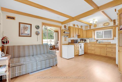 Photo 19 at 1079 Spooners Road, Rural Innisfil, Innisfil
