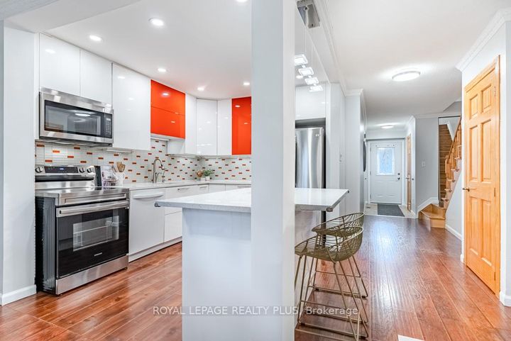 Photo 7 at 161 - 2120 RATHBURN Road E, Rathwood, Mississauga