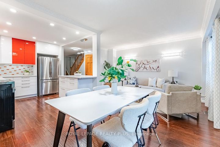 Photo 11 at 161 - 2120 RATHBURN Road E, Rathwood, Mississauga