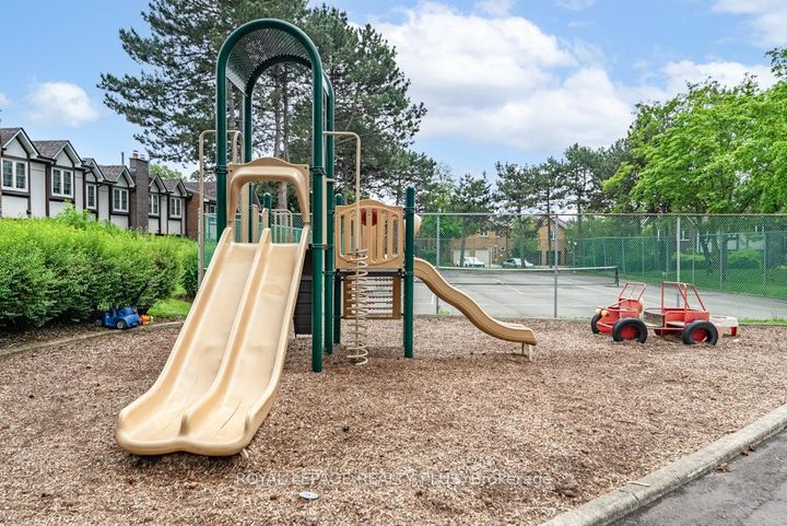 Photo 38 at 161 - 2120 RATHBURN Road E, Rathwood, Mississauga