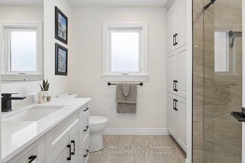 Photo 18 at 16 Autumn Way, Aurora Heights, Aurora